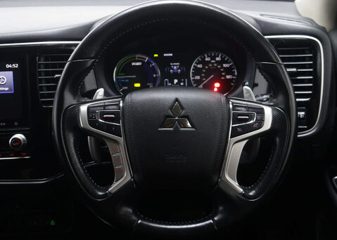 Mitsubishi Outlander 2.4 Outlander Design PHEV CVT 4WD 5dr 18