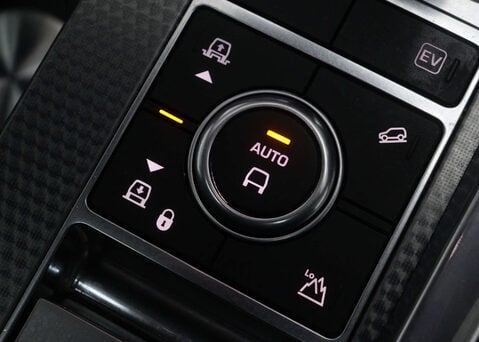 Land Rover Range Rover Sport 2.0 Range Rover Sport HSE Dynamic P400e Auto 4WD 5dr 38