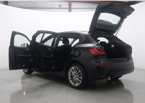 BMW 1 Series 1.5 118I SE Auto 5dr 60