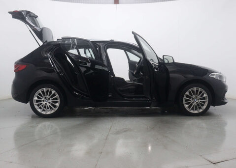 BMW 1 Series 1.5 118I SE Auto 5dr 63