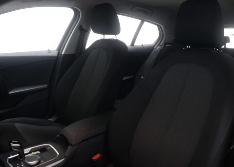 BMW 1 Series 1.5 118I SE Auto 5dr 50