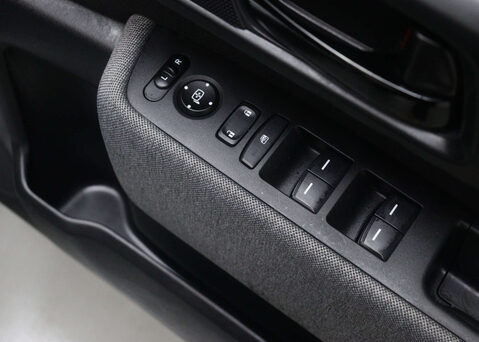 Honda Honda E 35.5kWh Advance Hatchback 5dr Electric Auto (17in Alloy) (154 ps) 46