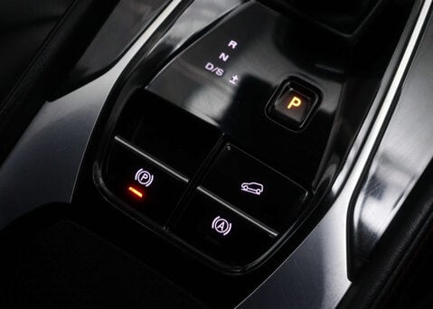 MG HS 1.5 MG HS Trophy Auto 5dr 33