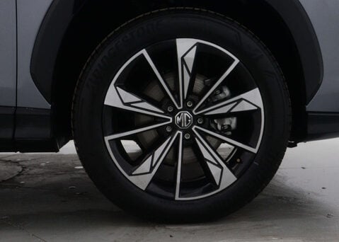 MG HS 1.5 MG HS Trophy Auto 5dr 14