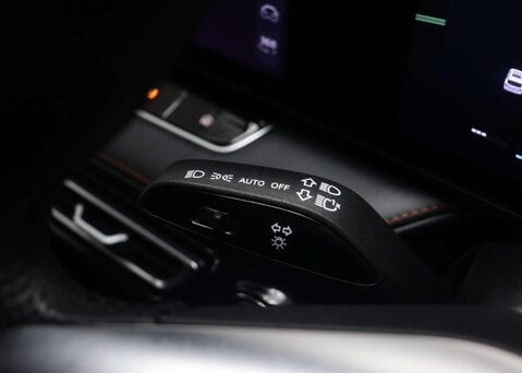 MG HS 1.5 MG HS Trophy Auto 5dr 37