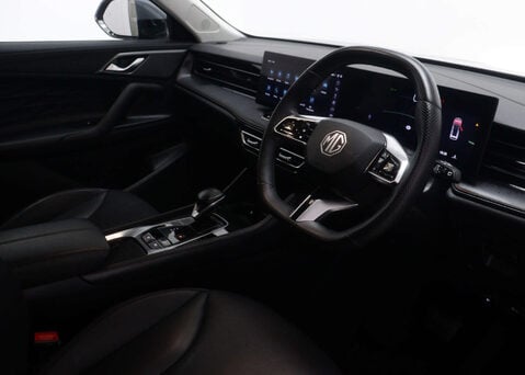 MG HS 1.5 MG HS Trophy Auto 5dr 42