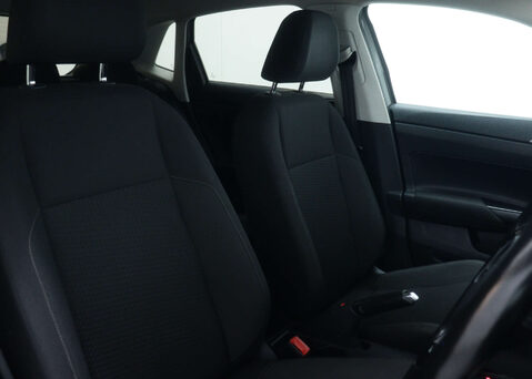 Volkswagen Polo 1.0 Polo Match TSi Semi-Auto 5dr 44