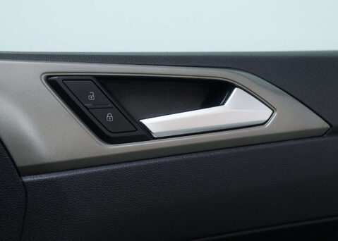 Volkswagen Polo 1.0 Polo Match TSi Semi-Auto 5dr 40