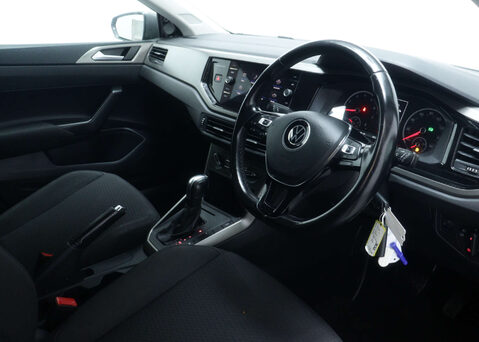 Volkswagen Polo 1.0 Polo Match TSi Semi-Auto 5dr 42