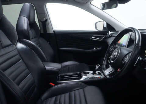 MG HS 1.5 MG HS Exclusive Semi-Auto 5dr 44