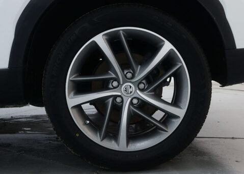 MG HS 1.5 MG HS Exclusive Semi-Auto 5dr 16