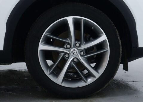 MG HS 1.5 MG HS Exclusive Semi-Auto 5dr 14