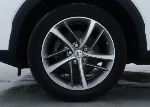 MG HS 1.5 MG HS Exclusive Semi-Auto 5dr 15