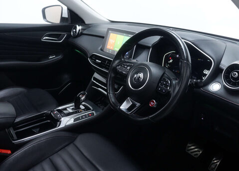 MG HS 1.5 MG HS Exclusive Semi-Auto 5dr 43