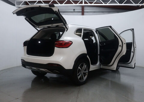 MG HS 1.5 MG HS Exclusive Semi-Auto 5dr 63