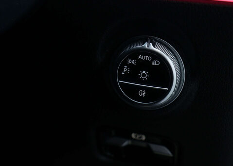 Mercedes-Benz C Class 1.5 C 200 AMG Line Premium MHEV Auto 4dr 32