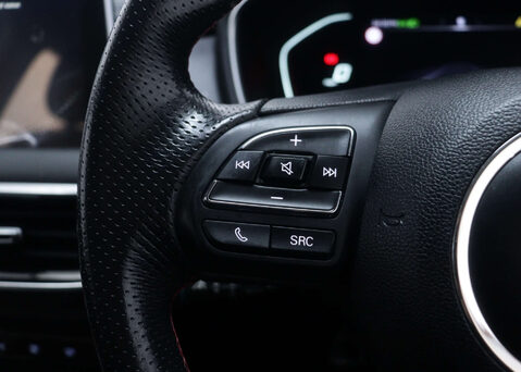 MG HS 1.5 MG HS Excite Semi-Auto 5dr 26