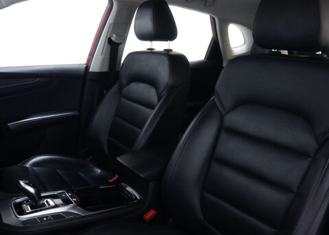 MG HS 1.5 MG HS Excite Semi-Auto 5dr 37