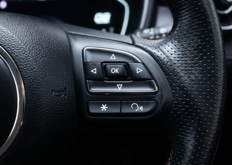 MG HS 1.5 MG HS Excite Semi-Auto 5dr 27