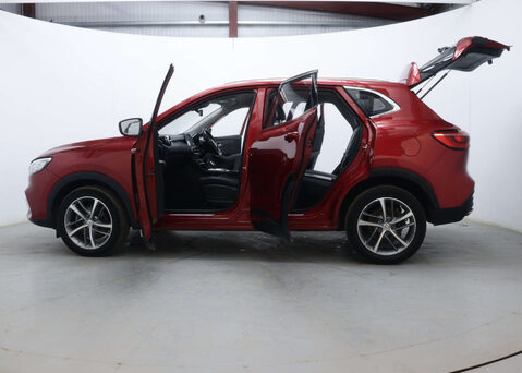 MG HS 1.5 MG HS Excite Semi-Auto 5dr 44