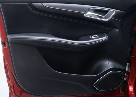 MG HS 1.5 MG HS Excite Semi-Auto 5dr 38