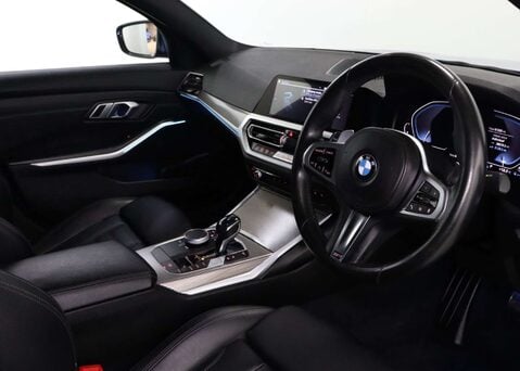 BMW 3 Series 2.0 330E M Sport Auto 4dr 33