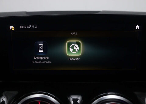 Mercedes-Benz GLA 1.3 GLA 180 AMG Line Premium+ Auto 5dr 30