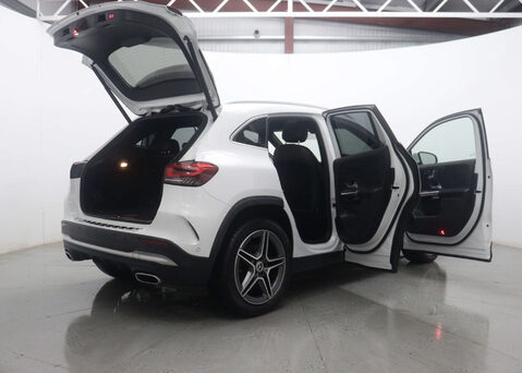 Mercedes-Benz GLA 1.3 GLA 180 AMG Line Premium+ Auto 5dr 67