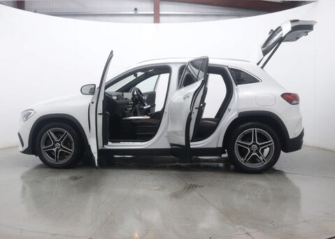 Mercedes-Benz GLA 1.3 GLA 180 AMG Line Premium+ Auto 5dr 64