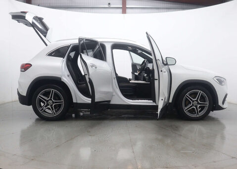 Mercedes-Benz GLA 1.3 GLA 180 AMG Line Premium+ Auto 5dr 68