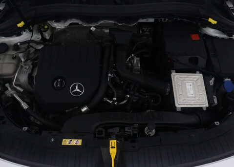 Mercedes-Benz GLA 1.3 GLA 180 AMG Line Premium+ Auto 5dr 60