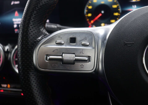 Mercedes-Benz GLA 1.3 GLA 180 AMG Line Premium+ Auto 5dr 39