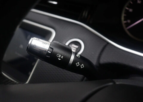 Land Rover Range Rover Evoque 1.5 Range Rover Evoque S P300e Auto 4WD 5dr 37