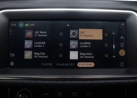 Land Rover Range Rover Evoque 1.5 Range Rover Evoque S P300e Auto 4WD 5dr 23