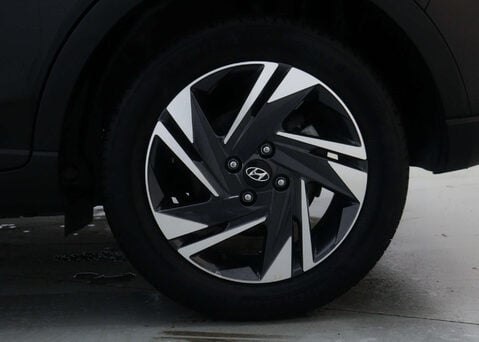 Hyundai BAYON 1.0 Bayon SE Connect TGDi MHEV Auto 5dr 16