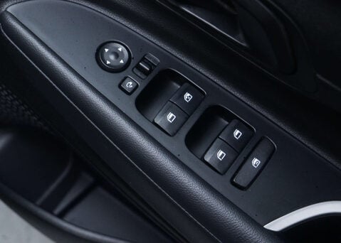 Hyundai BAYON 1.0 Bayon SE Connect TGDi MHEV Auto 5dr 34