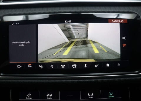 Land Rover Range Rover Velar 2.0 Range Rover Velar R-Dynamic SE P300 Auto 4WD 5dr 27