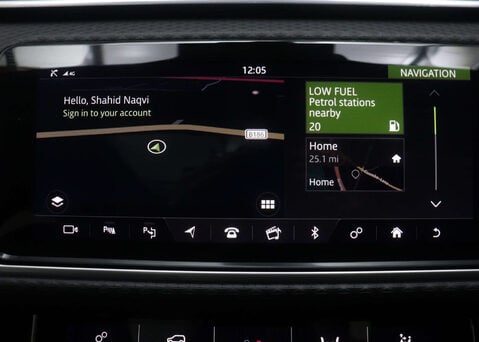 Land Rover Range Rover Velar 2.0 Range Rover Velar R-Dynamic SE P300 Auto 4WD 5dr 21