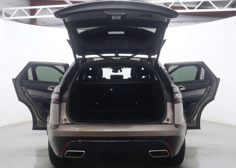 Land Rover Range Rover Velar 2.0 Range Rover Velar R-Dynamic SE P300 Auto 4WD 5dr 68