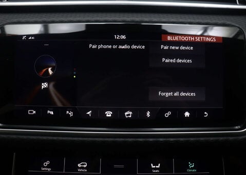 Land Rover Range Rover Velar 2.0 Range Rover Velar R-Dynamic SE P300 Auto 4WD 5dr 24