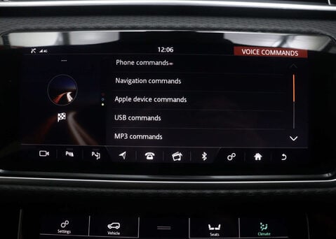 Land Rover Range Rover Velar 2.0 Range Rover Velar R-Dynamic SE P300 Auto 4WD 5dr 25