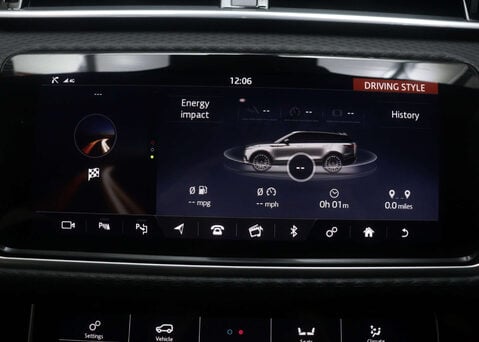 Land Rover Range Rover Velar 2.0 Range Rover Velar R-Dynamic SE P300 Auto 4WD 5dr 23