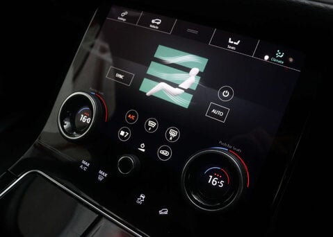 Land Rover Range Rover Velar 2.0 Range Rover Velar R-Dynamic SE P300 Auto 4WD 5dr 33