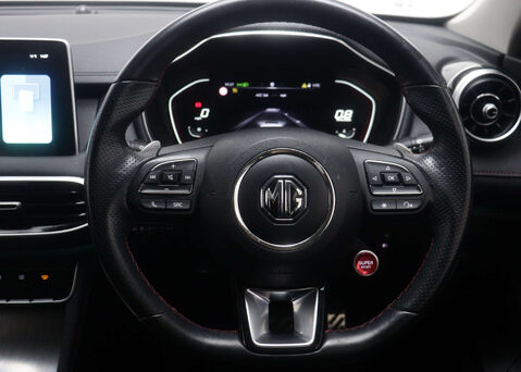 MG HS 1.5 MG HS Trophy S-A 5dr 18