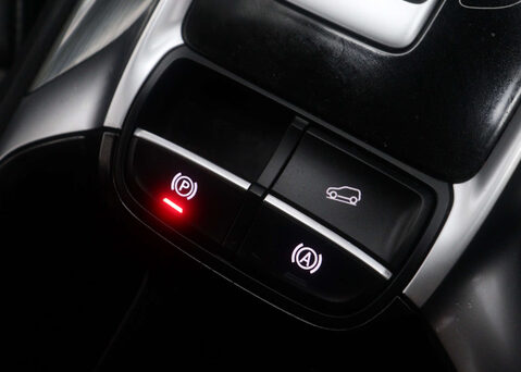 MG HS 1.5 MG HS Trophy S-A 5dr 32