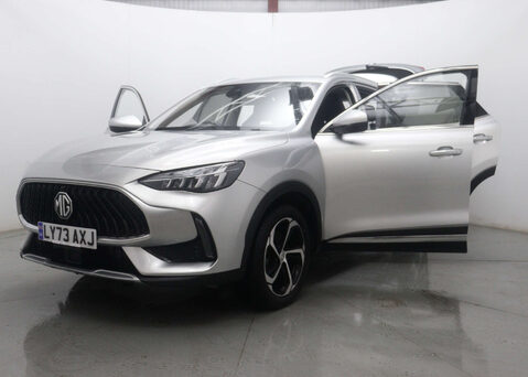 MG HS 1.5 MG HS Trophy S-A 5dr 57