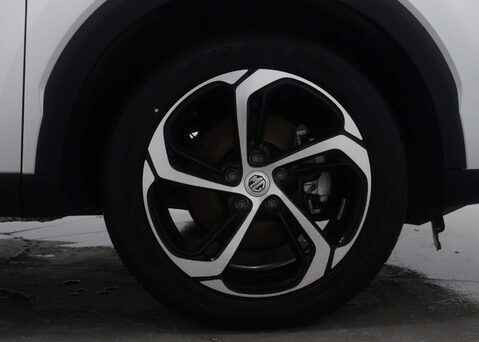 MG HS 1.5 MG HS Trophy S-A 5dr 14