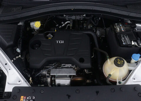 MG HS 1.5 MG HS Trophy S-A 5dr 54