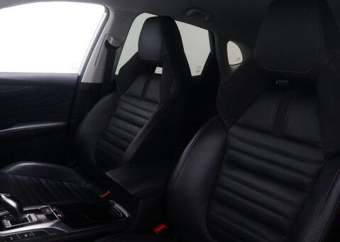 MG HS 1.5 MG HS Trophy S-A 5dr 49