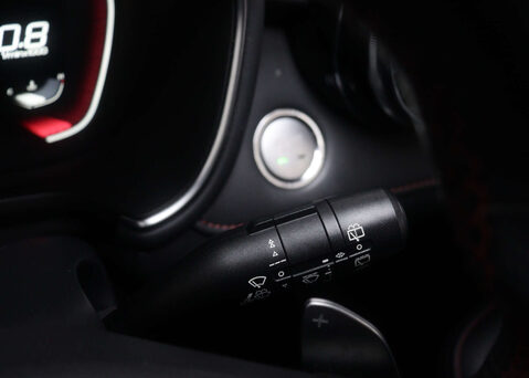 MG HS 1.5 MG HS Trophy S-A 5dr 37